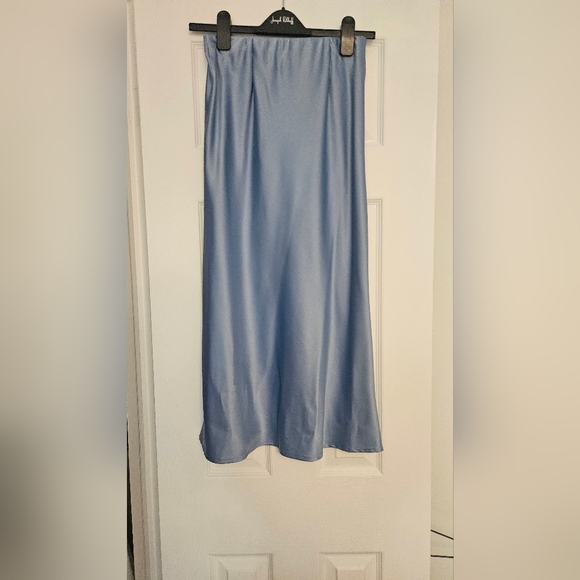 NWT Mari Silk Skirt - Picture 2 of 2